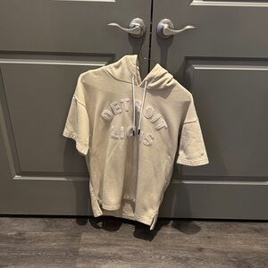Signature Cream Short-Sleeve Hoodie